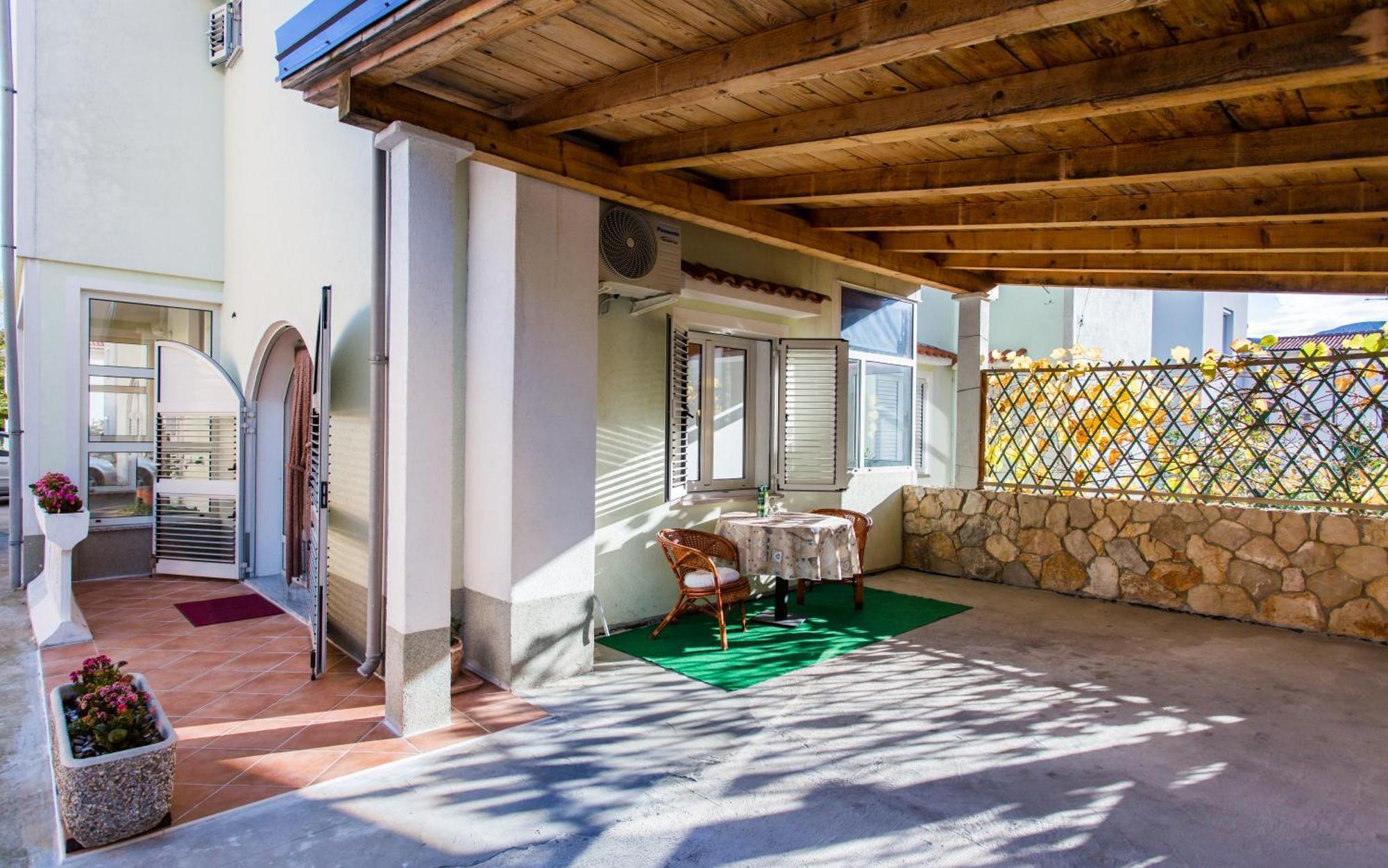 Apartments Luka 3 Baska  Luaran gambar